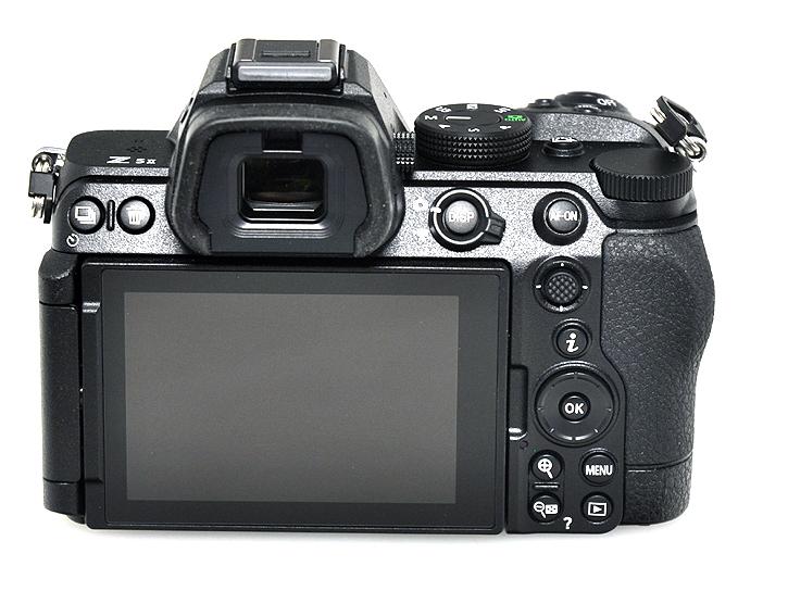 Z5II �{�f�B