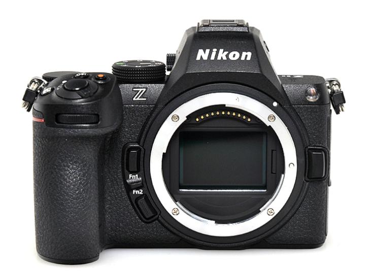 Z5II �{�f�B