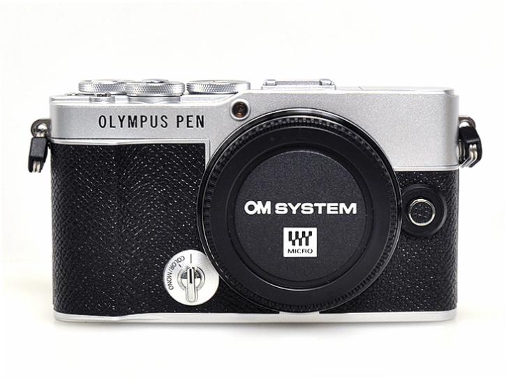 OLYMPUS PEN E-P7 �{�f�B [�V���o�[]